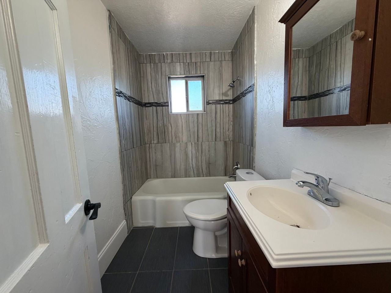 1744 N Ohio Ave - Photo 5 of 9