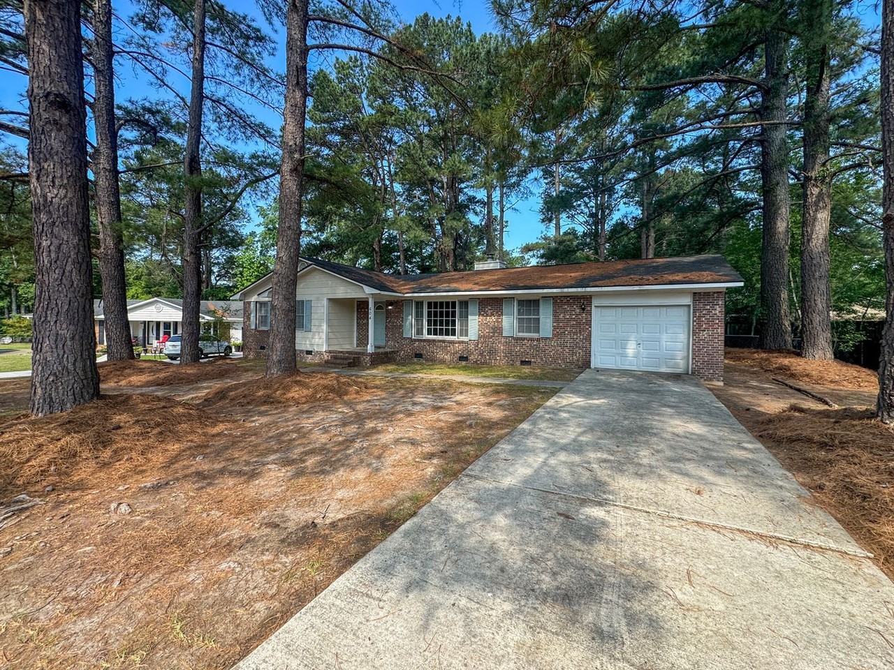 604 Bangor Ct - Photo 2 of 20