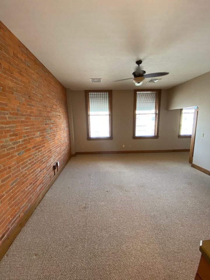 108 N Main St #A - Photo 3 of 7