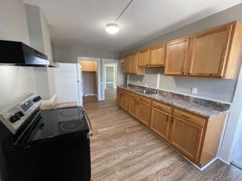 featured image of 33 Plunkett St