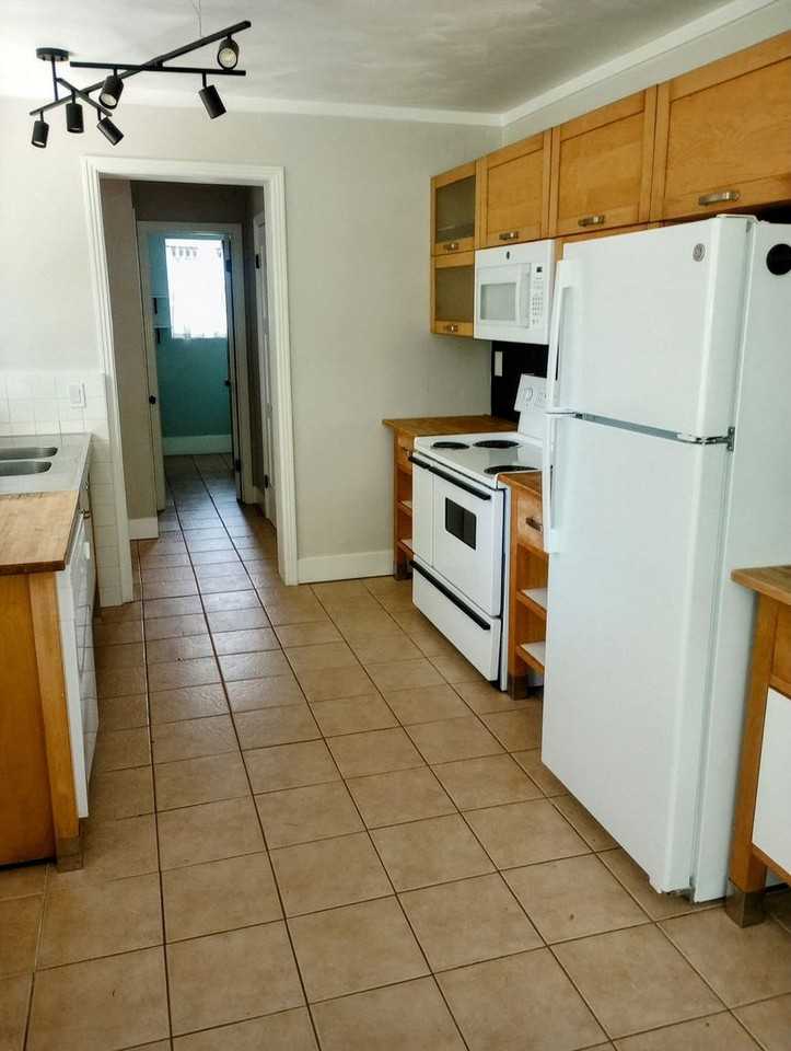 450 Mcintosh Rd - Photo 6 of 12