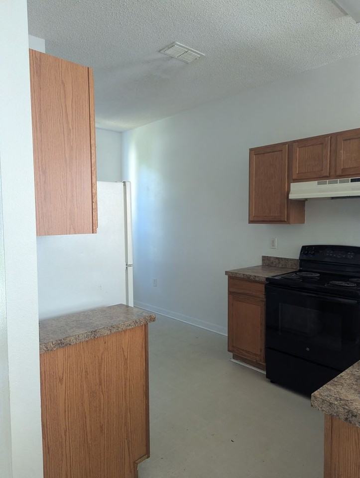 336 Ryans Ridge Ave - Photo 2 of 10