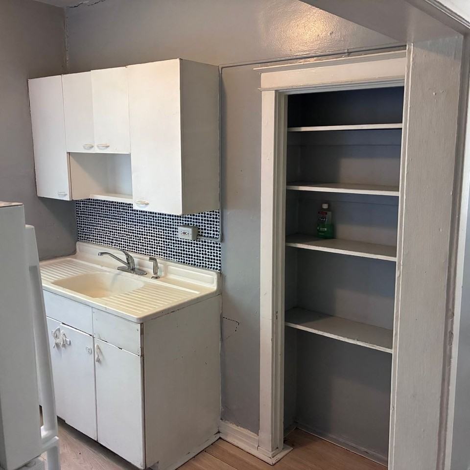 3700 S Broadway - Photo 3 of 10