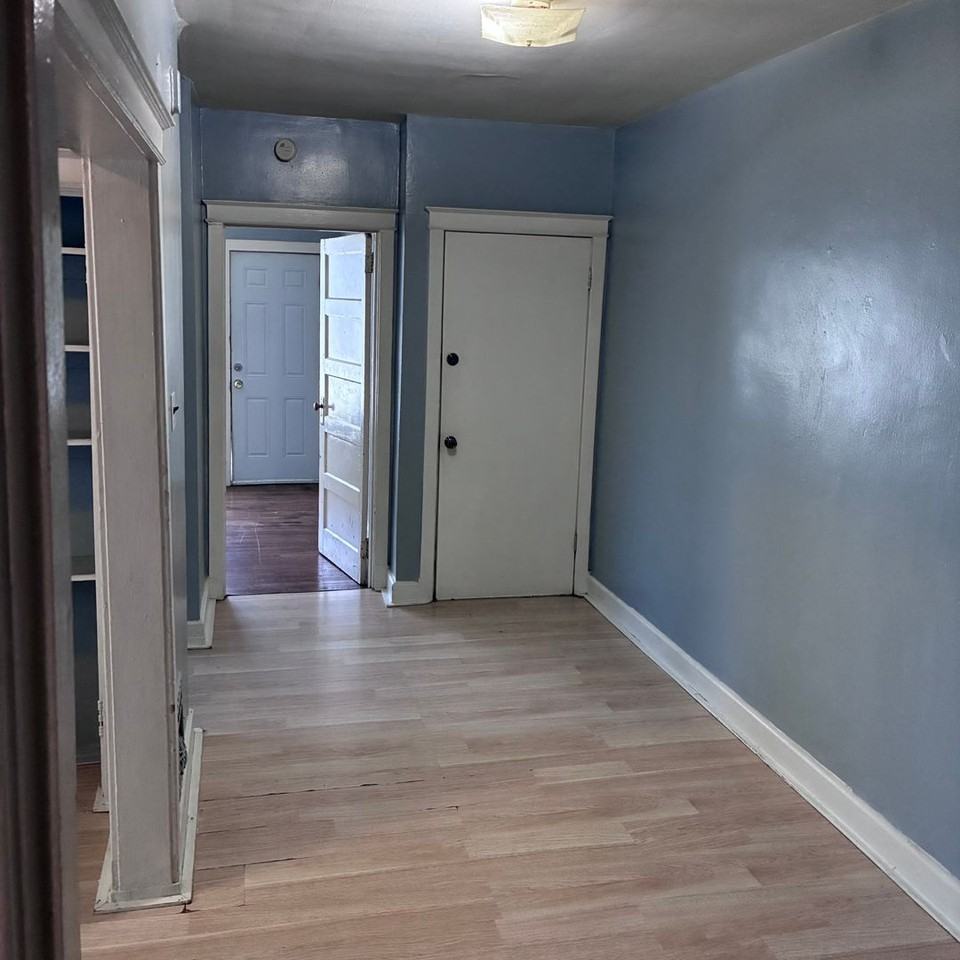3700 S Broadway - Photo 5 of 10