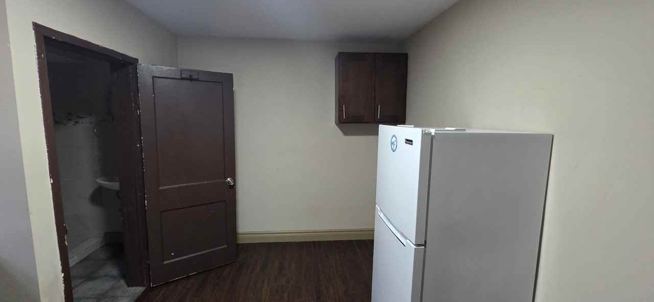 2213 Avenue K - Photo 6 of 9