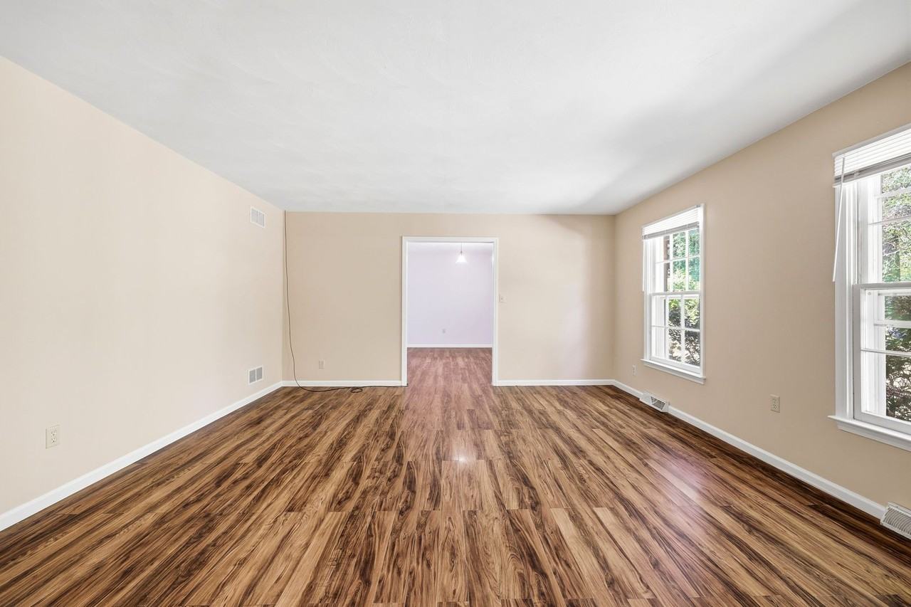 5757 Heards Mountain Rd - Photo 4 of 44