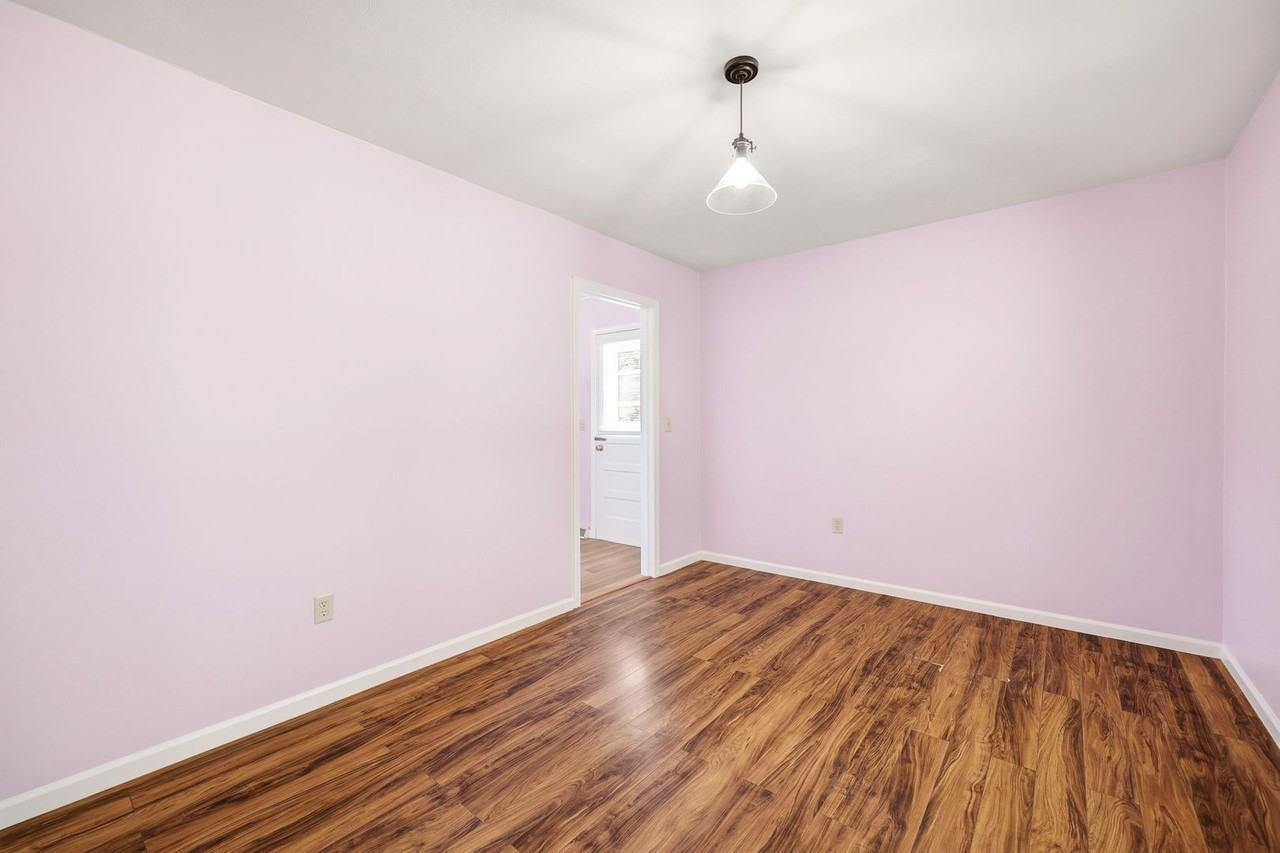 5757 Heards Mountain Rd - Photo 6 of 44