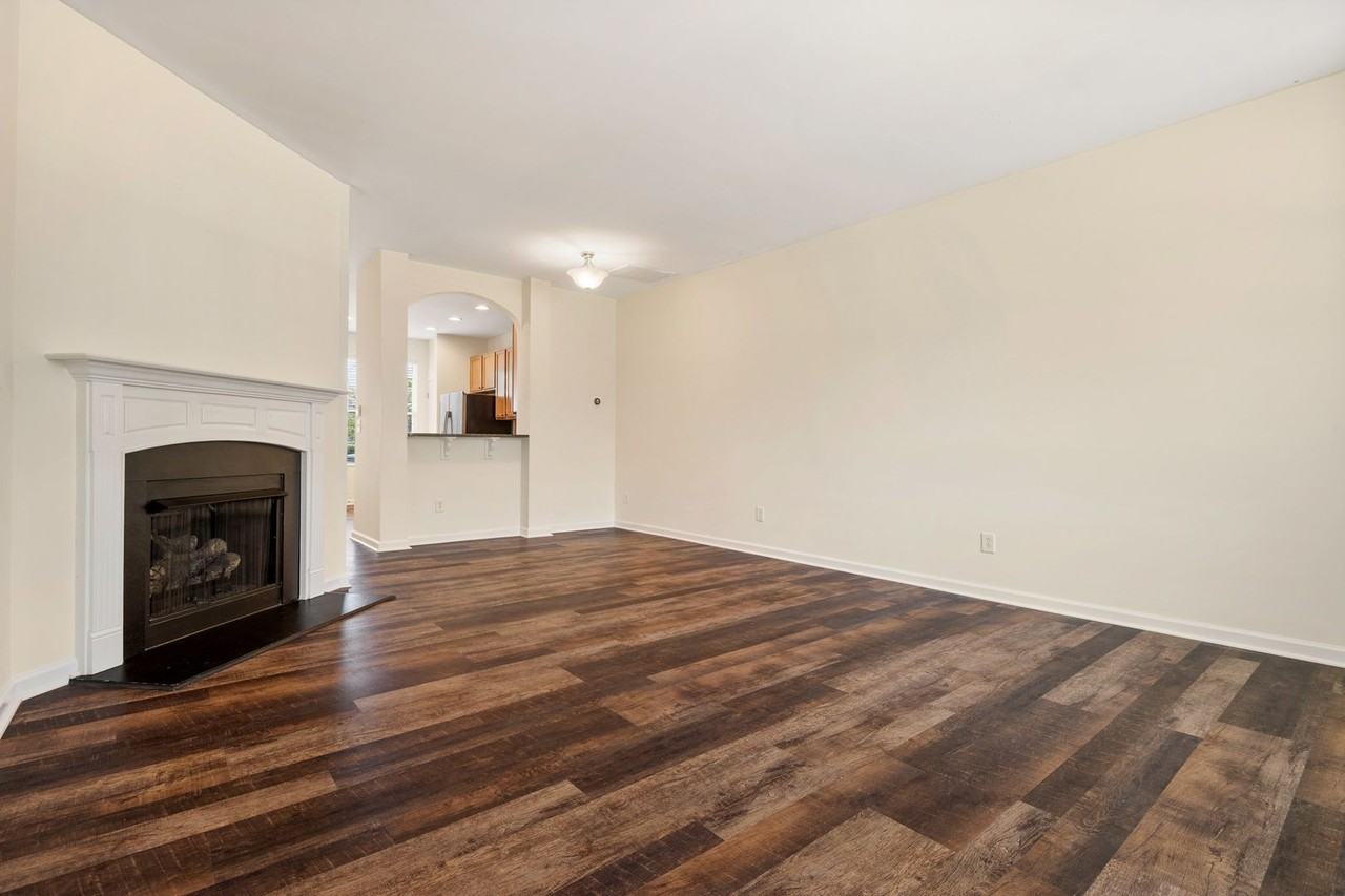 605 Cupola Dr - Photo 5 of 23
