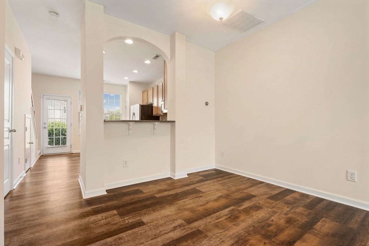 605 Cupola Dr - Photo 7 of 23