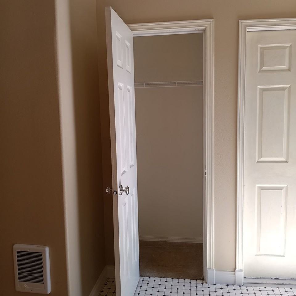 1239 Briar Rd - Photo 2 of 31