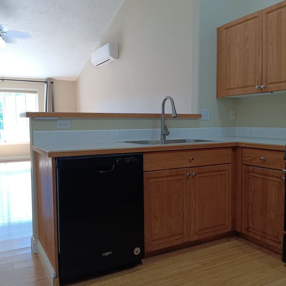 1239 Briar Rd - Photo 6 of 31