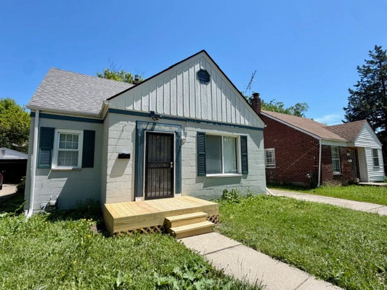 5944 Marseilles St - Photo 4 of 17