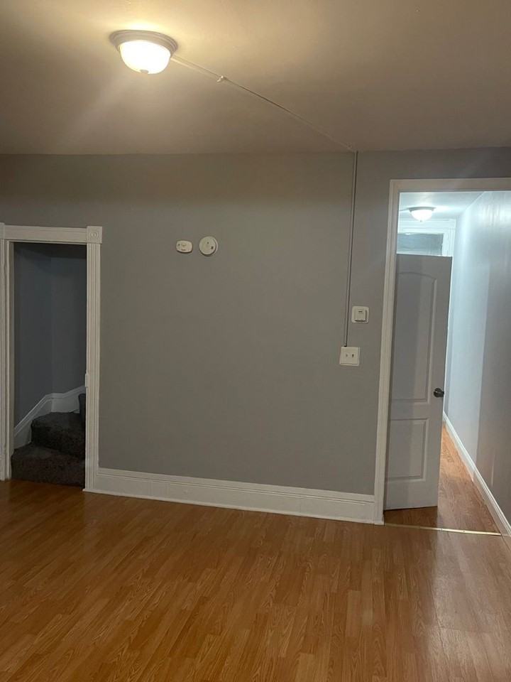 1923 Penrose Ave - Photo 3 of 23