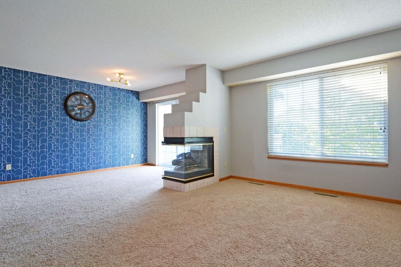 15645 24th Ave N #B - Photo 2 of 18