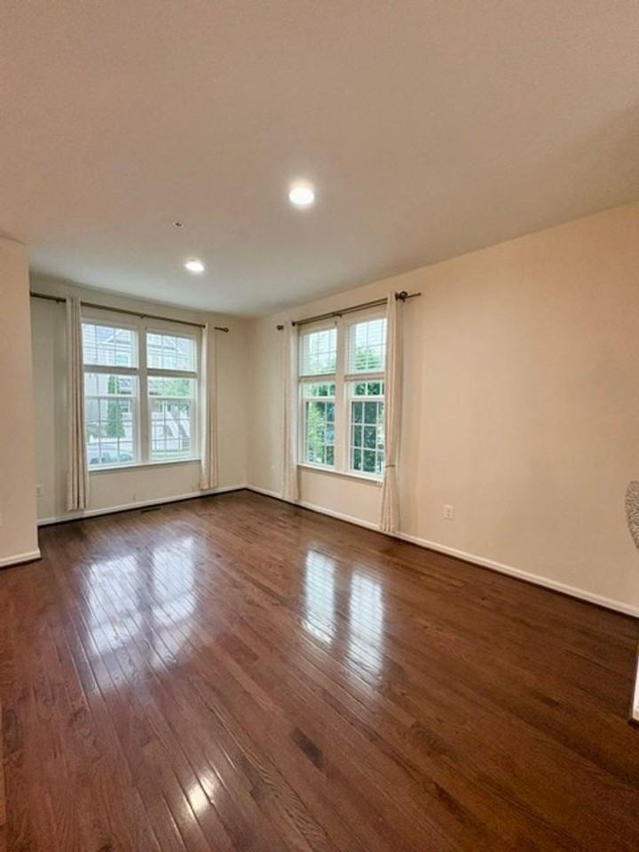 12227 Majestic Maple Dr - Photo 4 of 40