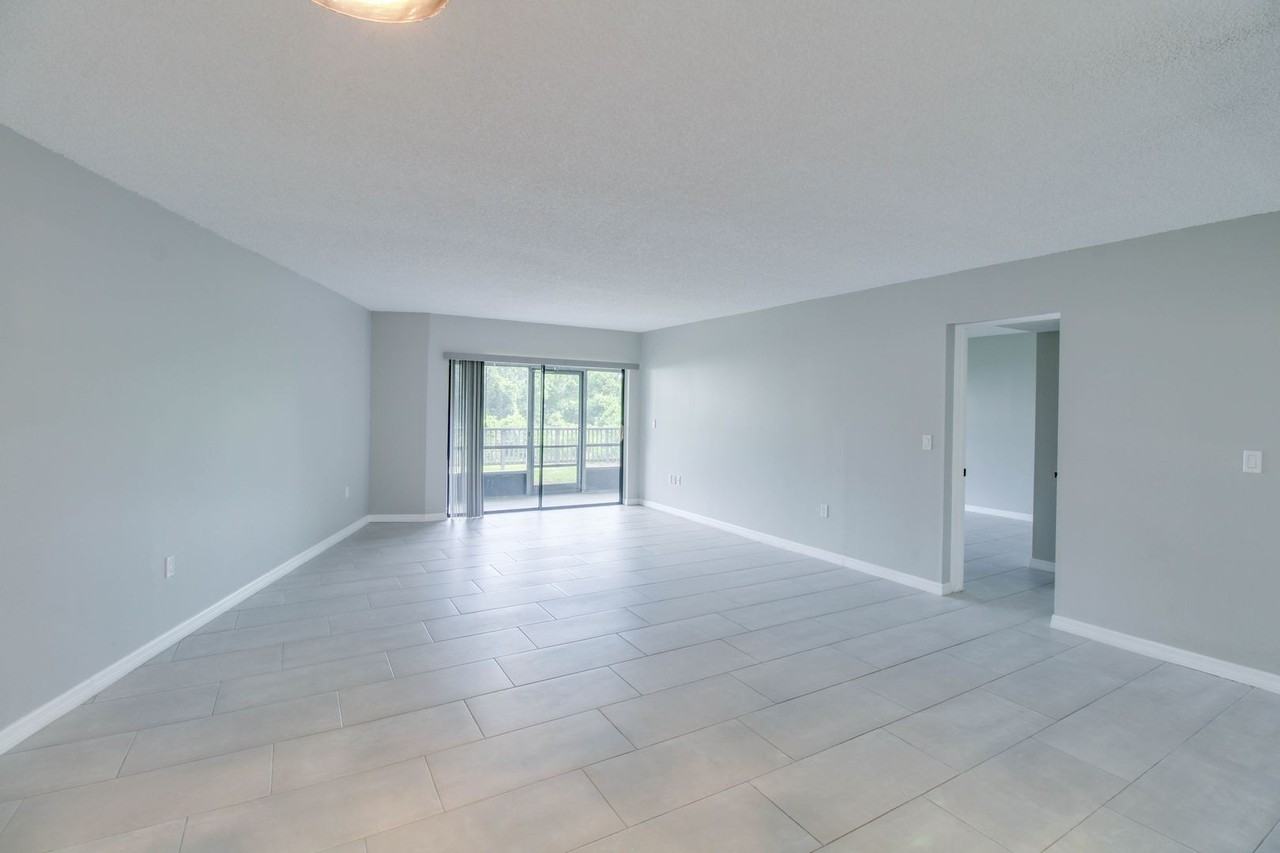 1054 Lotus Cove Ct #612 - Photo 3 of 22