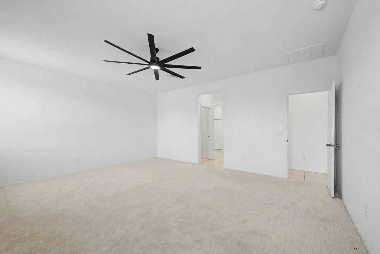 21157 E Canary Way - Photo 6 of 12