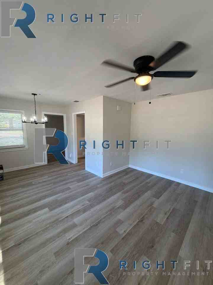 3114 Anthony Dr - Photo 3 of 8