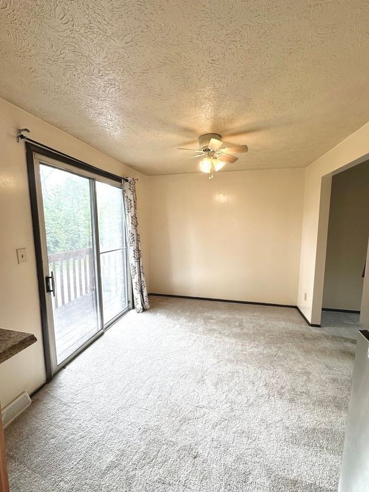 3830 Lebanon Church Rd - Photo 5 of 12