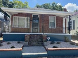 featured image of 1009 S 6th St