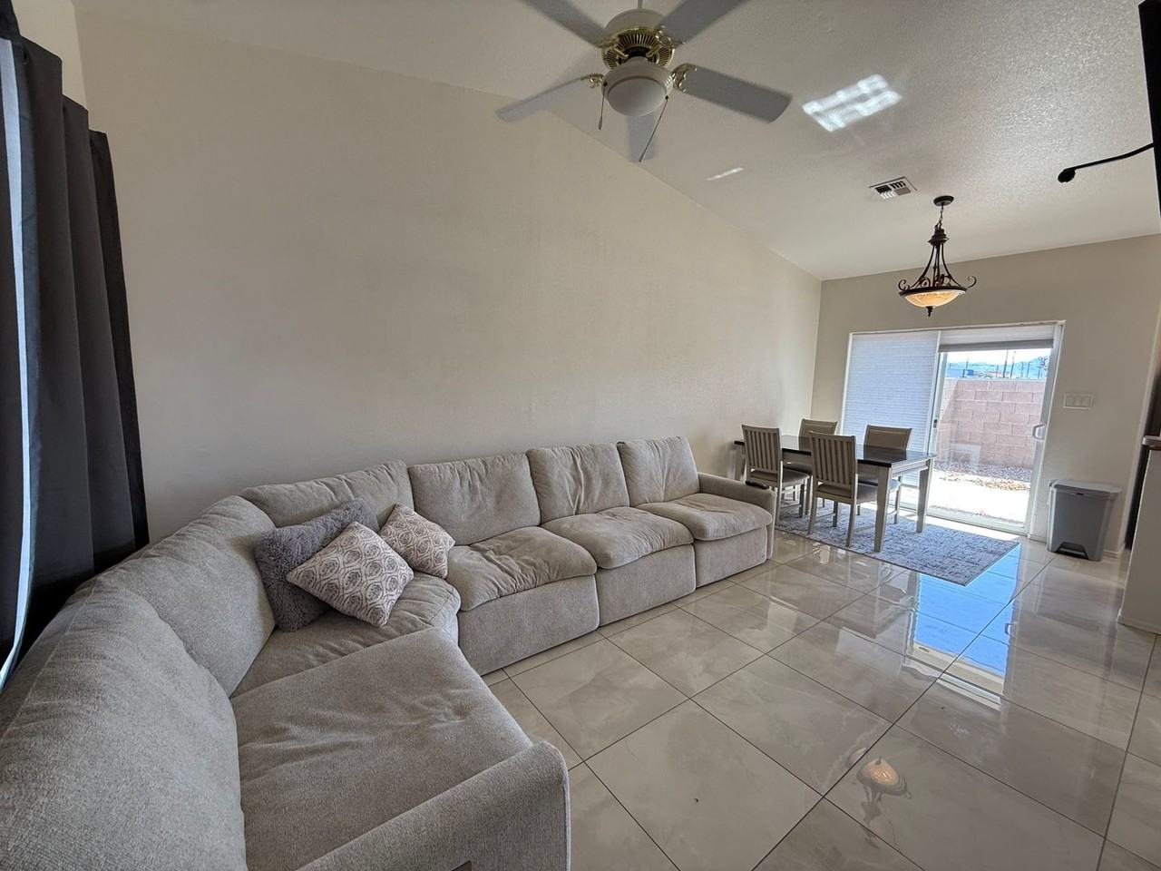 11323 S Kingman Ave - Photo 3 of 23