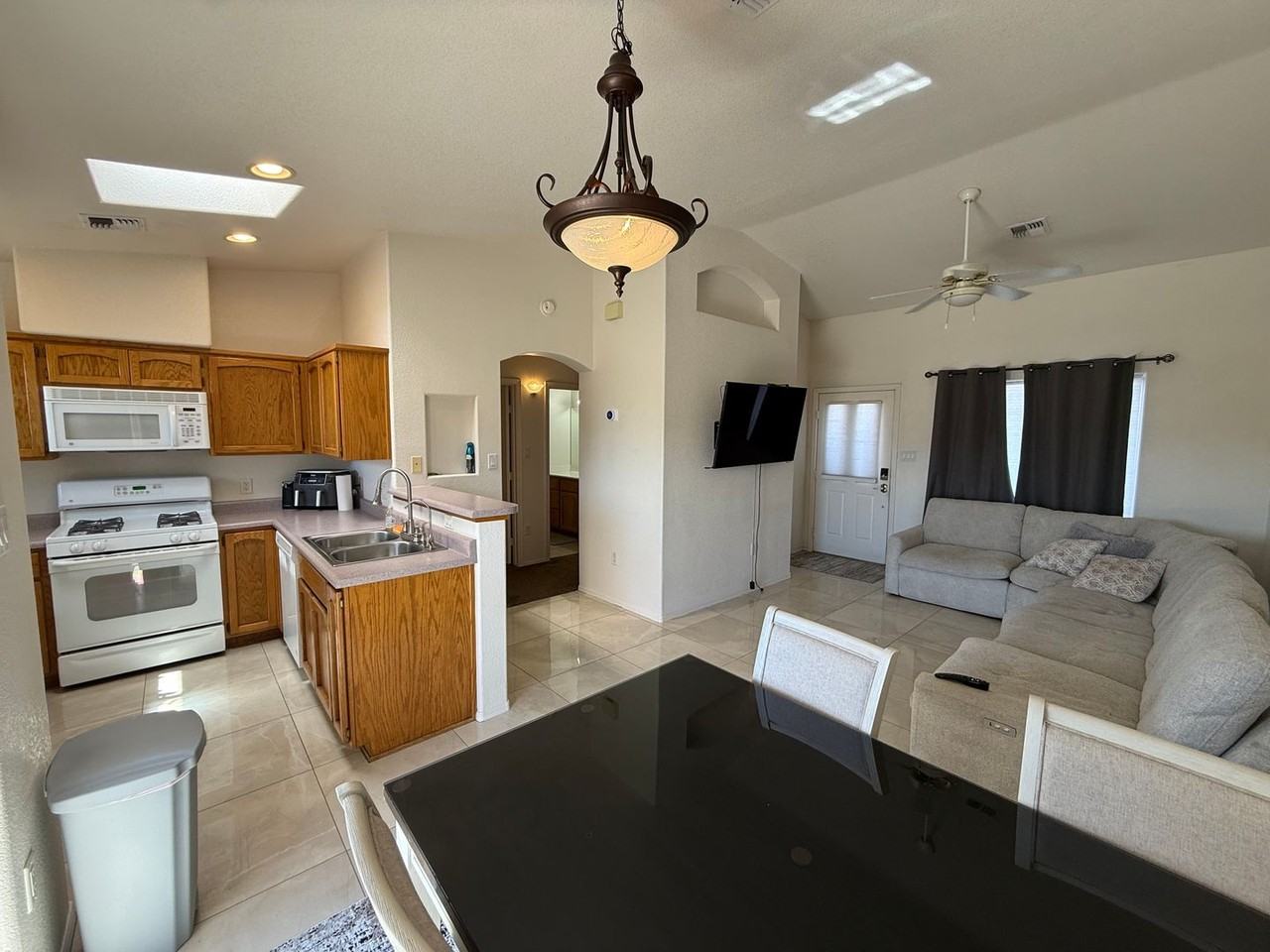 11323 S Kingman Ave - Photo 5 of 23