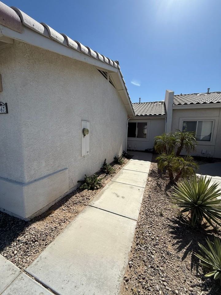 11367 S Kingman Ave - Photo 2 of 21
