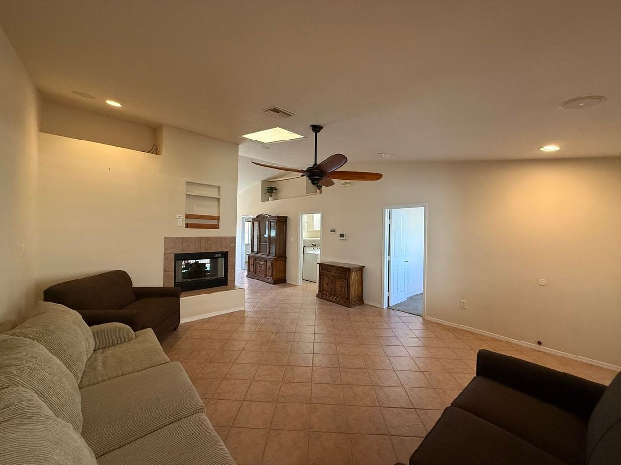 11367 S Kingman Ave - Photo 5 of 21