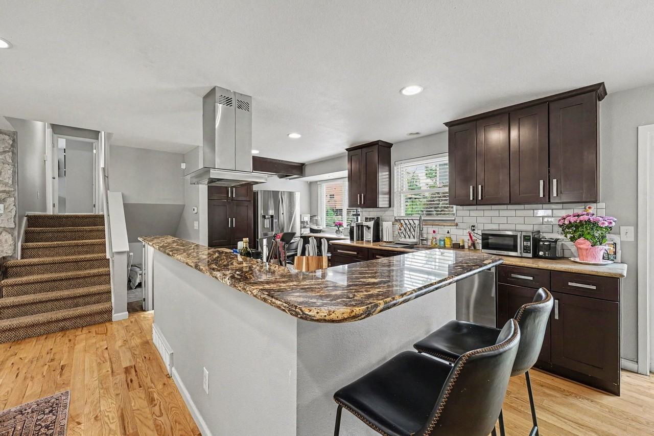 8888 W Woodard Dr - Photo 3 of 25