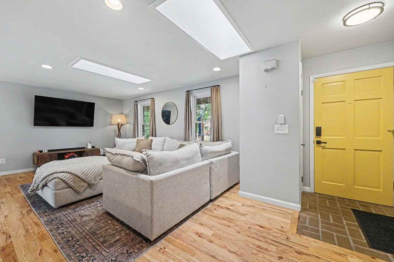 8888 W Woodard Dr - Photo 5 of 25