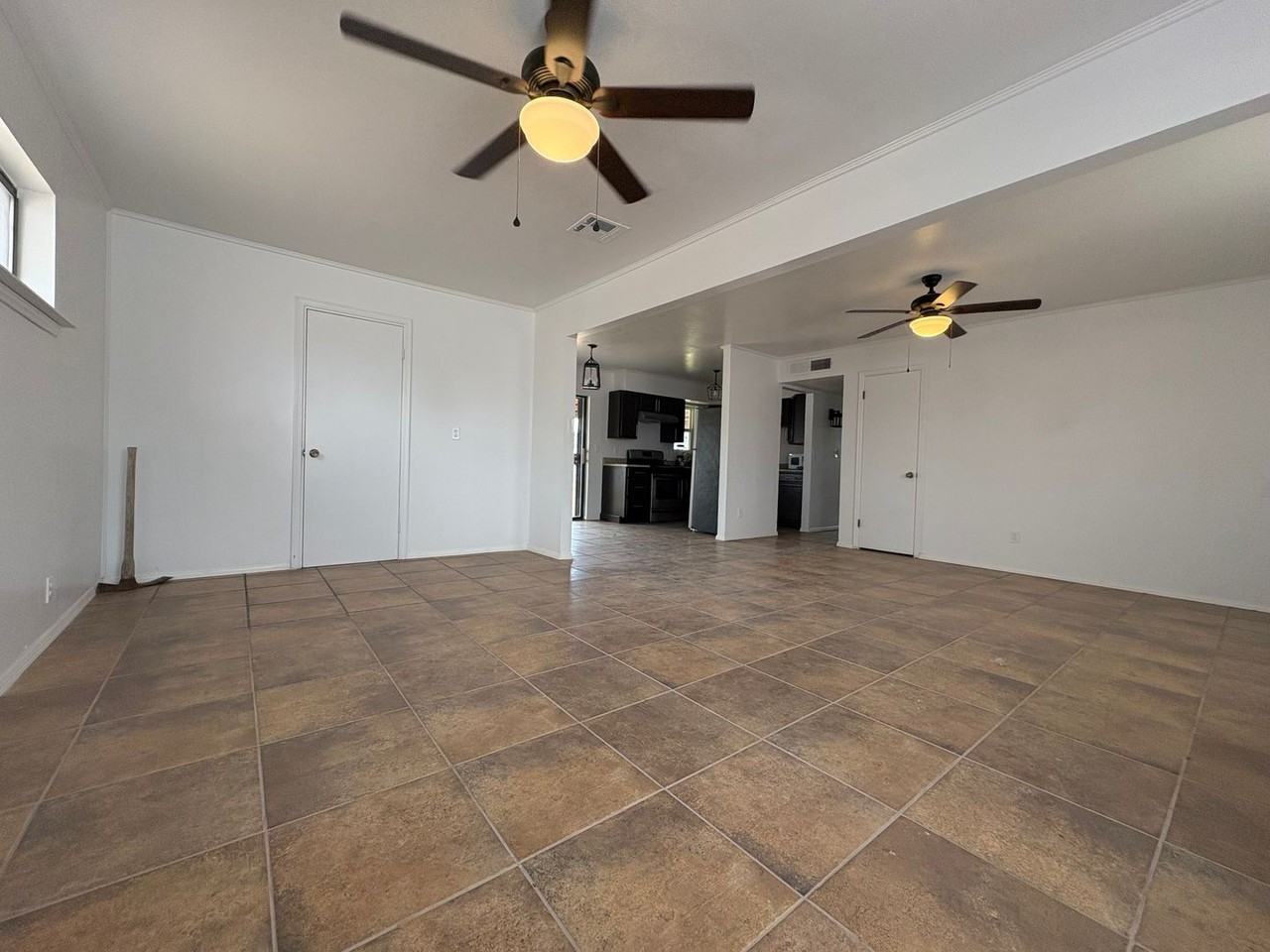 5845 Wrangler Dr - Photo 4 of 31