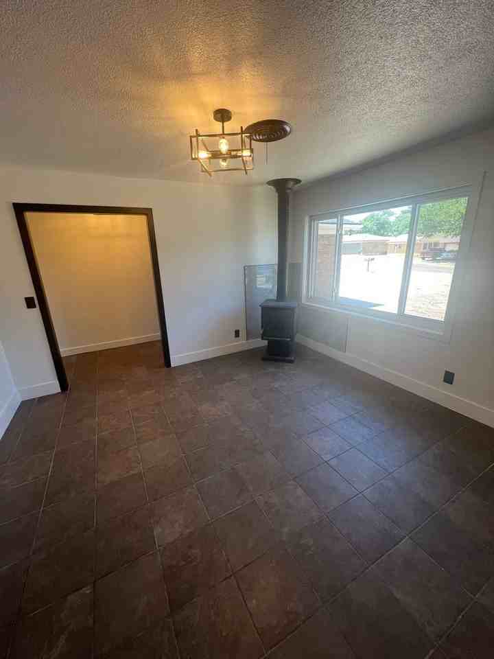 7622 Hermosa Dr - Photo 4 of 22