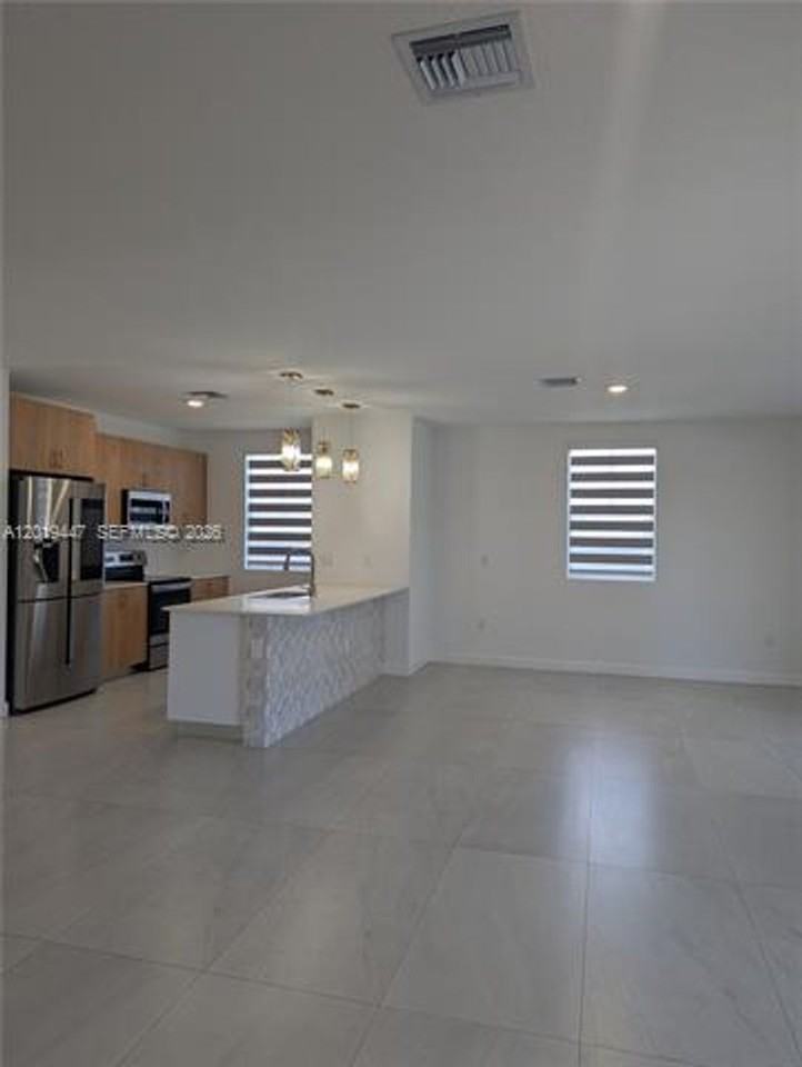 24721 Sw 112th Ct - Photo 2 of 23
