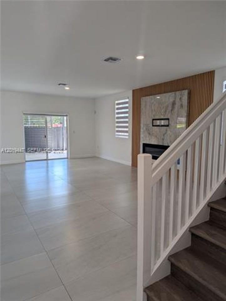 24721 Sw 112th Ct - Photo 3 of 23
