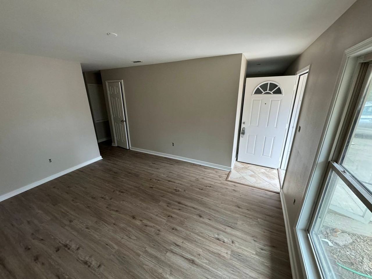 304 Mimosa Rd - Photo 4 of 18