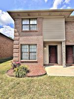 featured image of 2402 2402 - 2422 Gaslight Pl SW