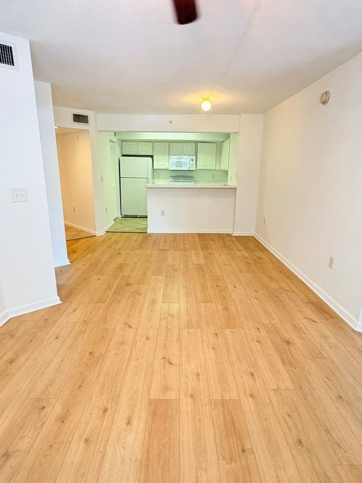 4127 Residence Dr - Photo 3 of 18