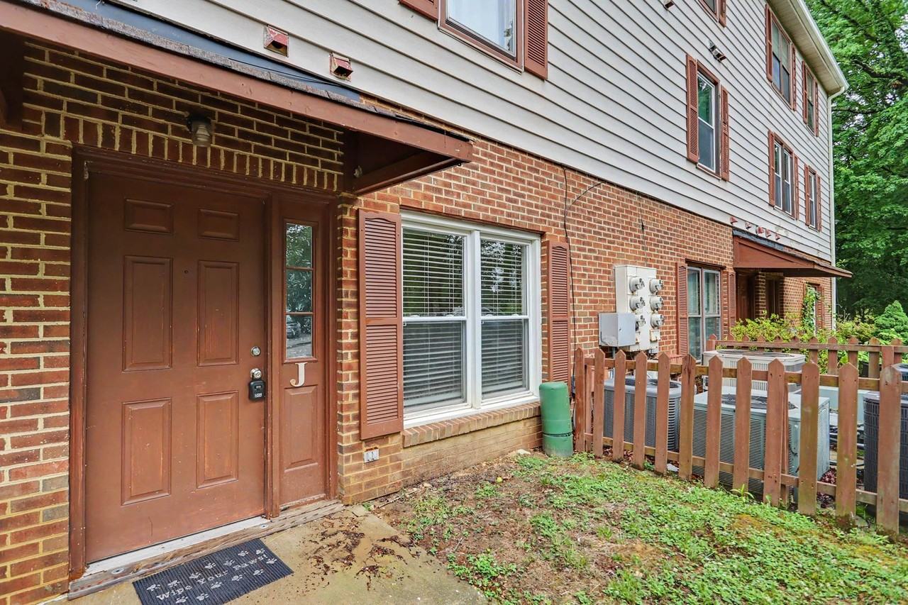308 Patriot Ln #J - Photo 3 of 12