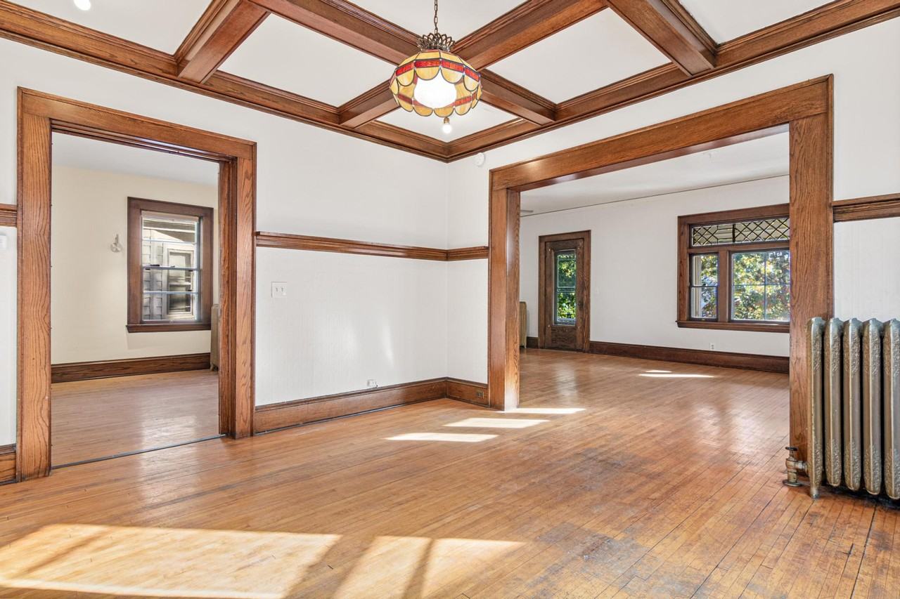 2520 Harriet Ave #2 - Photo 4 of 17