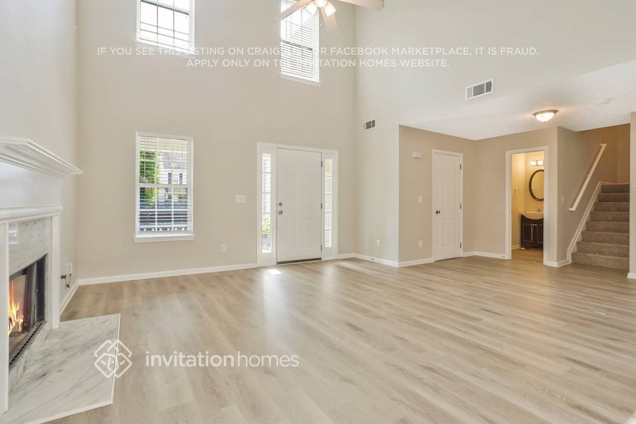 3831 Jackson Shoals Dr - Photo 3 of 22