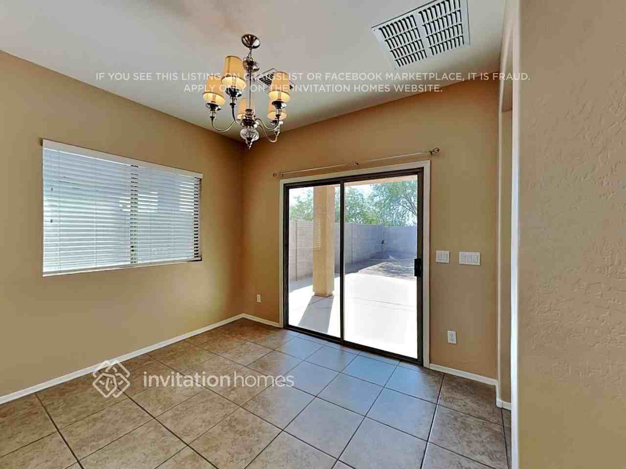 35868 N Zachary Rd - Photo 3 of 19