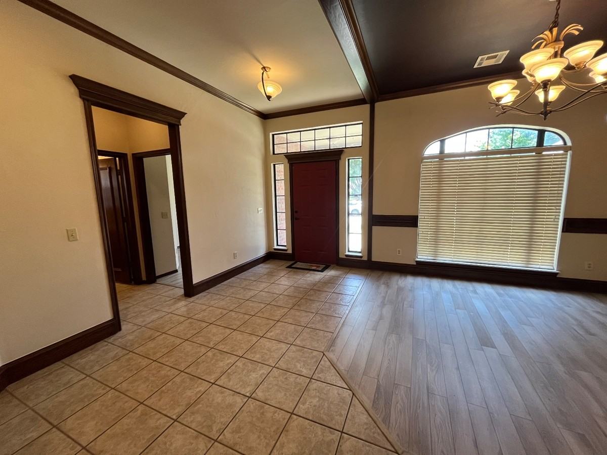 413 Nw 143rd St #1 - Photo 4 of 45