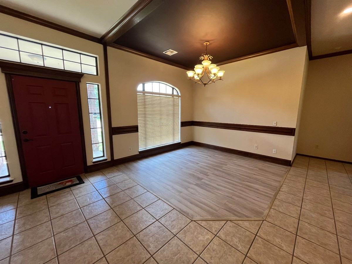 413 Nw 143rd St #1 - Photo 5 of 45