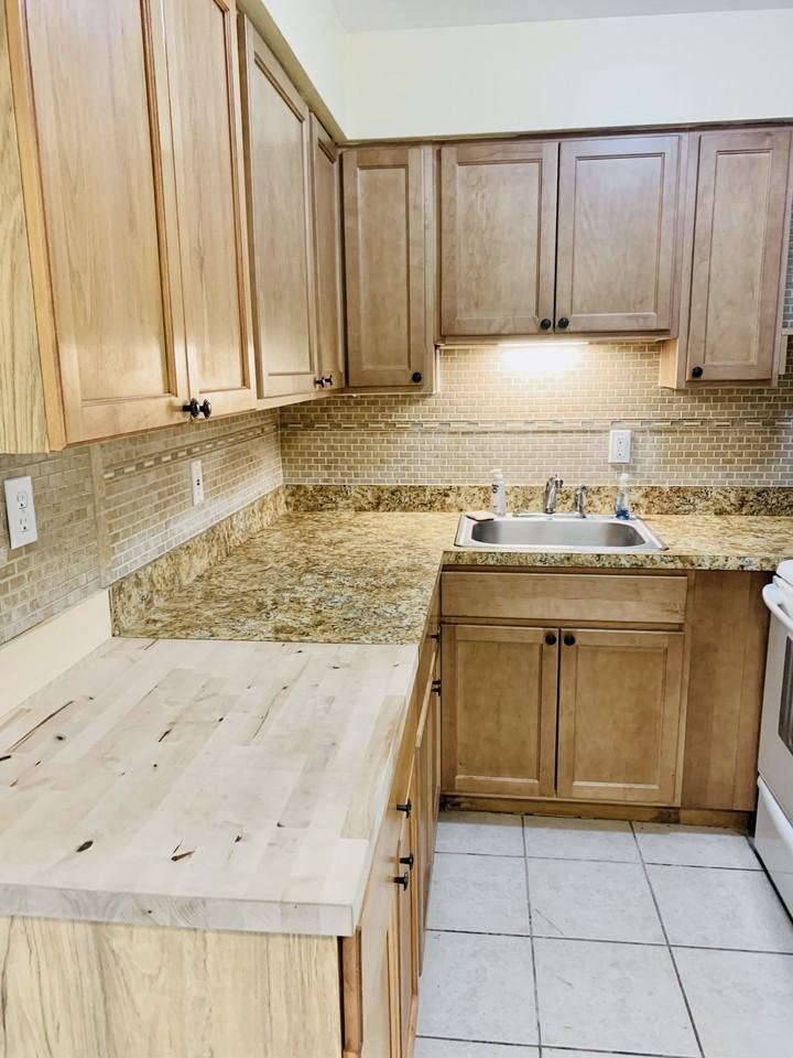 1120 Vineyard St #1 - Photo 5 of 21