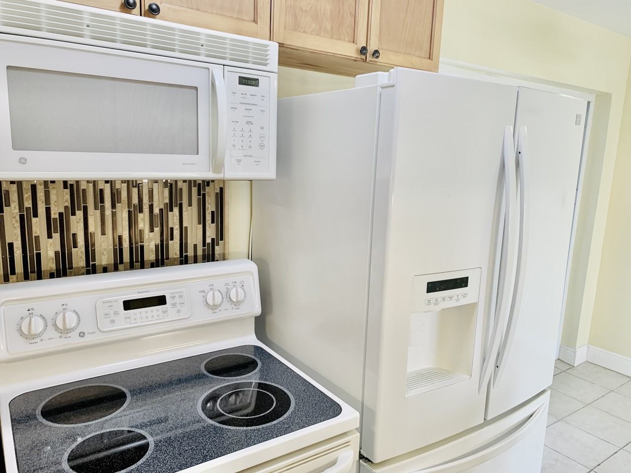 1120 Vineyard St #1 - Photo 7 of 21