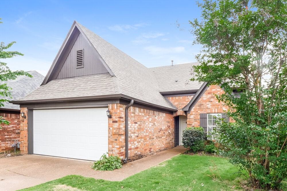 10115 Cross Valley Dr - Photo 4 of 17