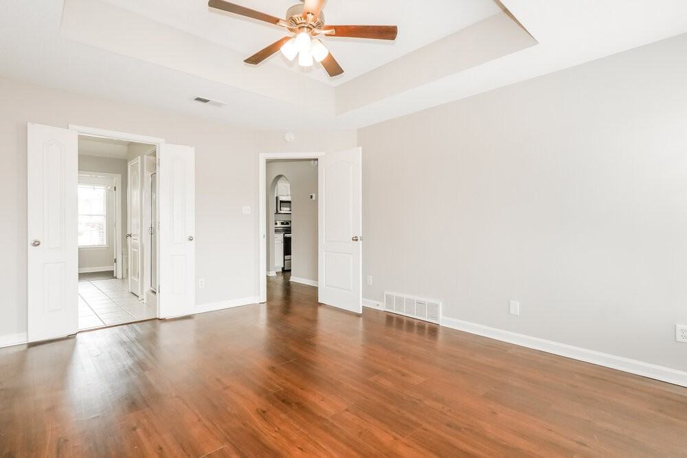 10115 Cross Valley Dr - Photo 7 of 17
