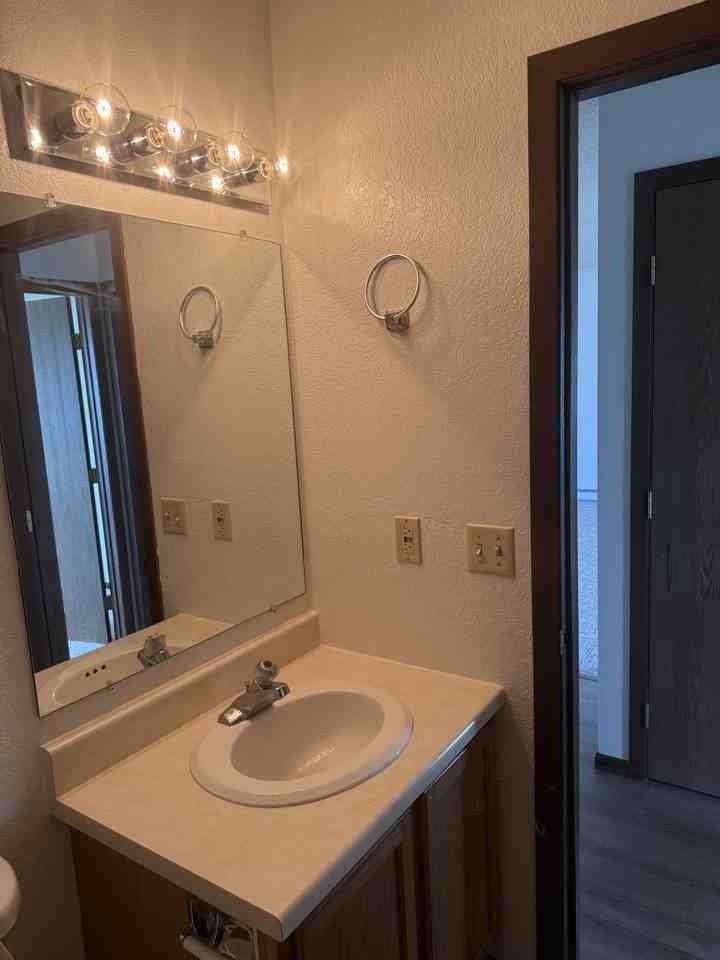 10 Almadin Ln #B - Photo 6 of 12