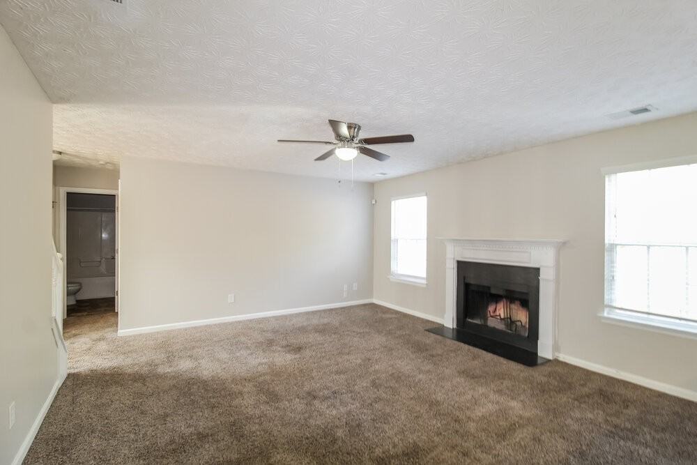 296 Millstone Dr - Photo 4 of 17