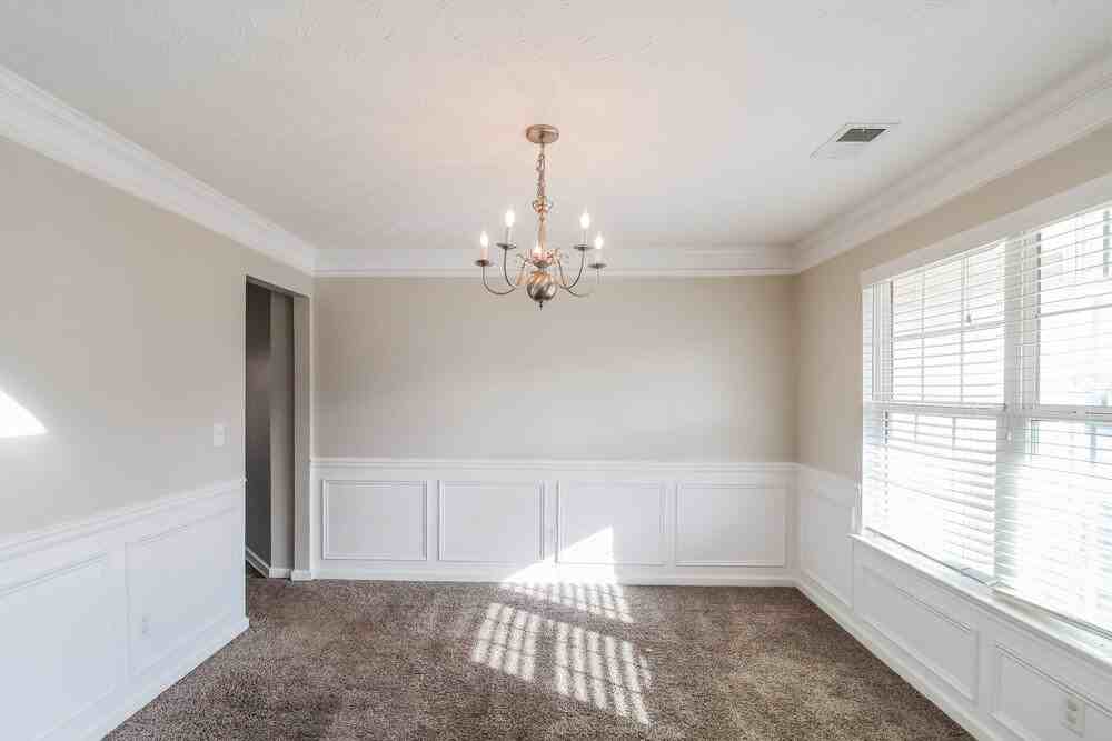 296 Millstone Dr - Photo 6 of 17